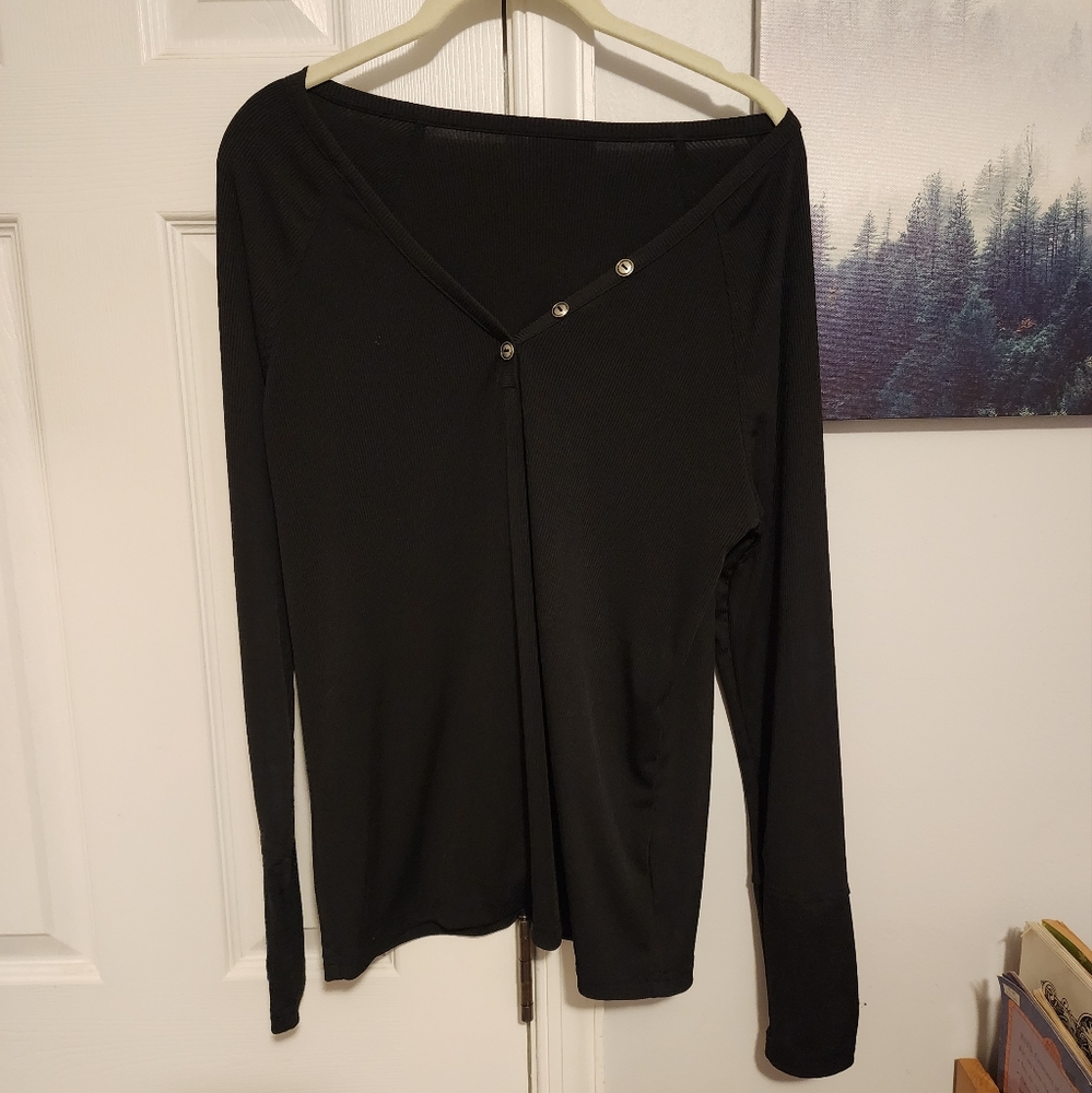 Black Long Sleeve Tee